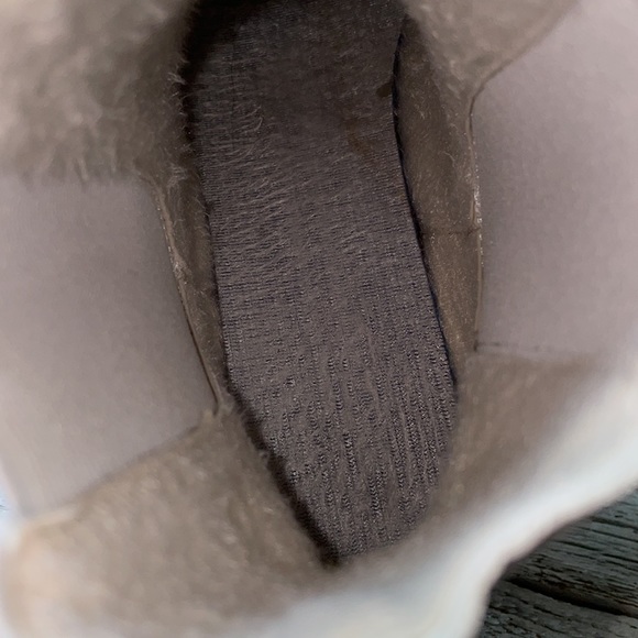 White Lug Sole Chelsea Boots - Picture 9 of 9